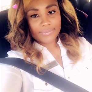 Meet your Posher, Alma